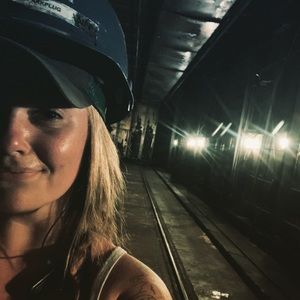 Meet your Posher, Janeain